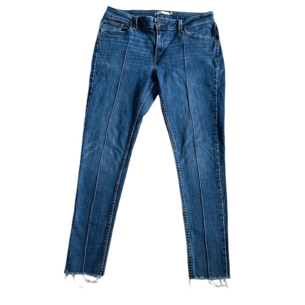 Levi’s 535 Super Skinny Frayed Jeans Size 32 Front Seam Raw Frayed Hem Mid Rise